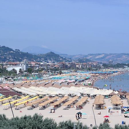 Suite113 In The Center With Beach 佩斯卡拉 外观 照片